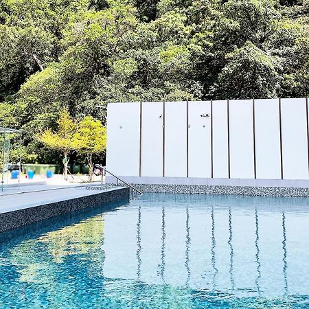 Chihpen Century Hotel Wenquan Exterior photo The swimming pool at the National Museum of Singapore