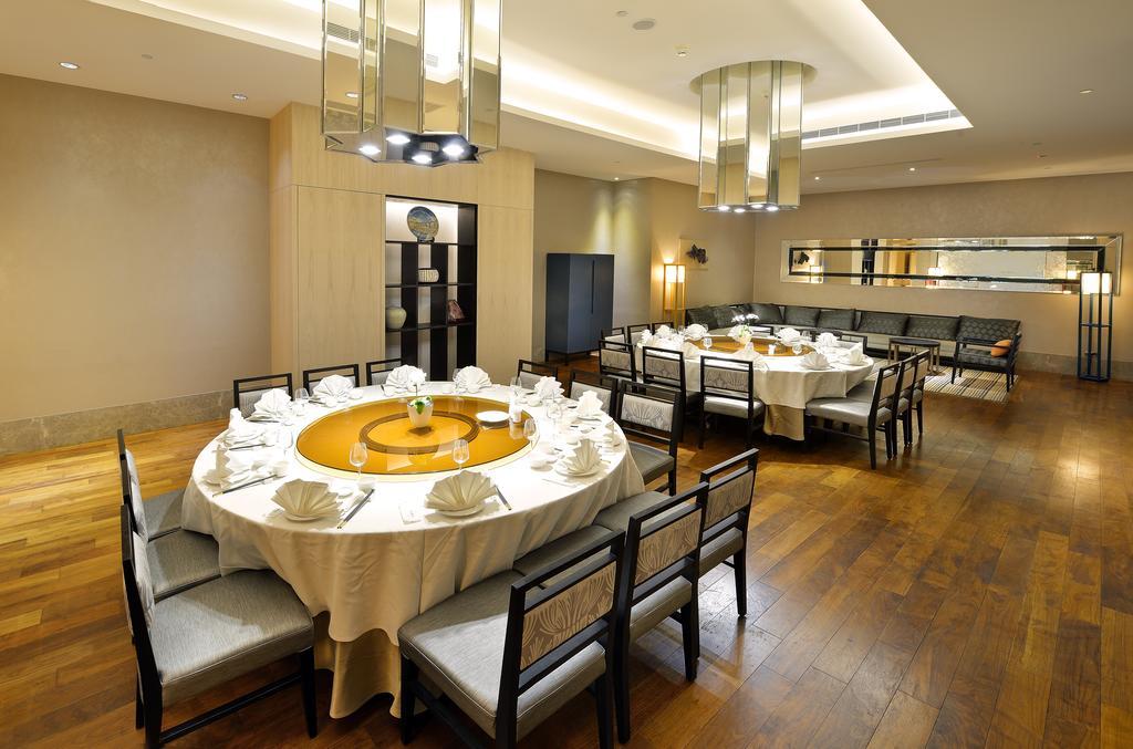 Chihpen Century Hotel Wenquan Exterior photo Interior of the restaurant
