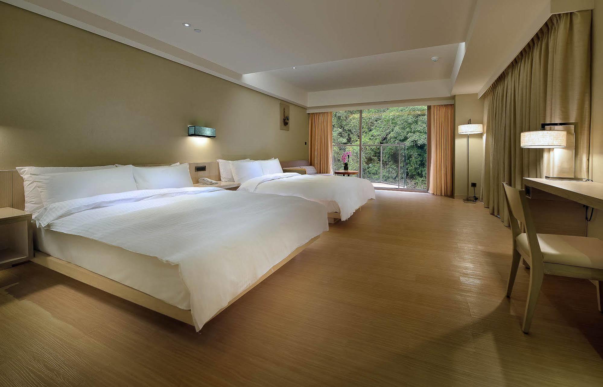 Chihpen Century Hotel Wenquan Exterior photo Deluxe Room